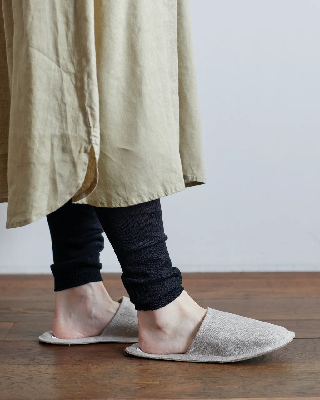 Linen Slippers: natural